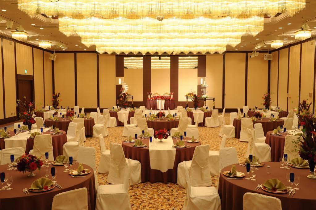 Hotel Crown Palais Kofu Eksteriør billede